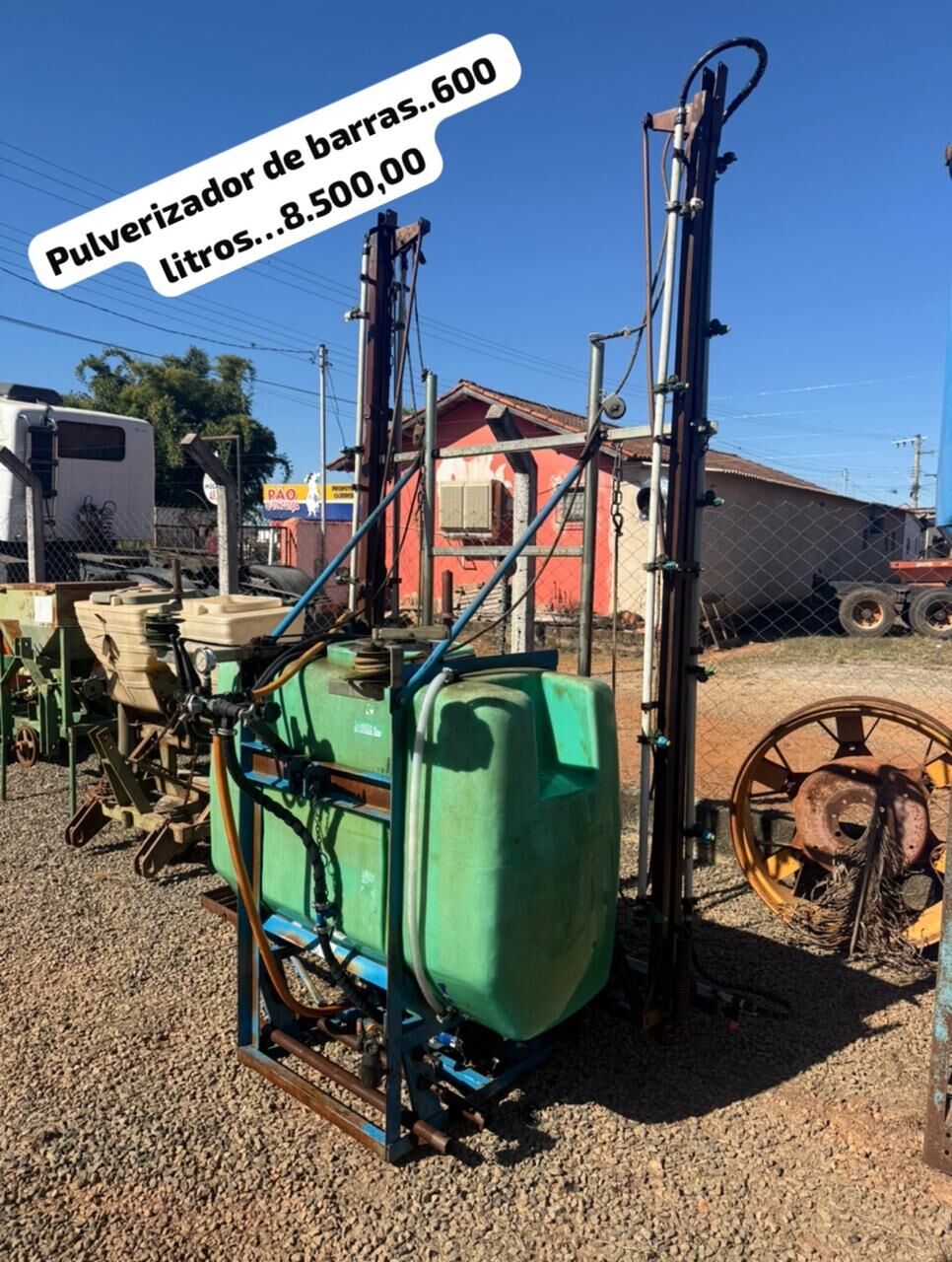 Pulverizador de barras 600 litros